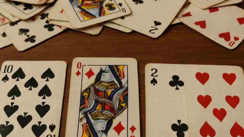 How to Play Hands and Feet Game